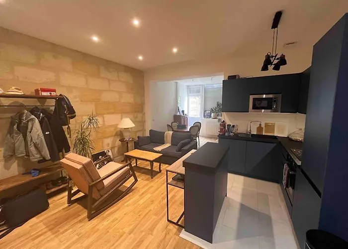 Apartament Grand En Rdc Avec Jardin *