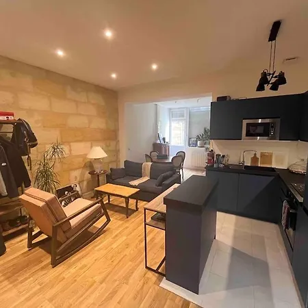 Apartment Grand En Rdc Avec Jardin *